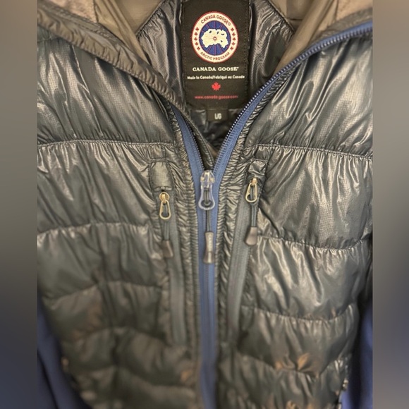 Canada Goose Jacket - Picture 3 of 5